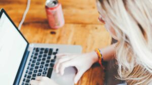 🏗️ Meilenstein-Freitag: DAX zementiert 25.000er-Marke trotz US-Jobrätsel (09.01.26)